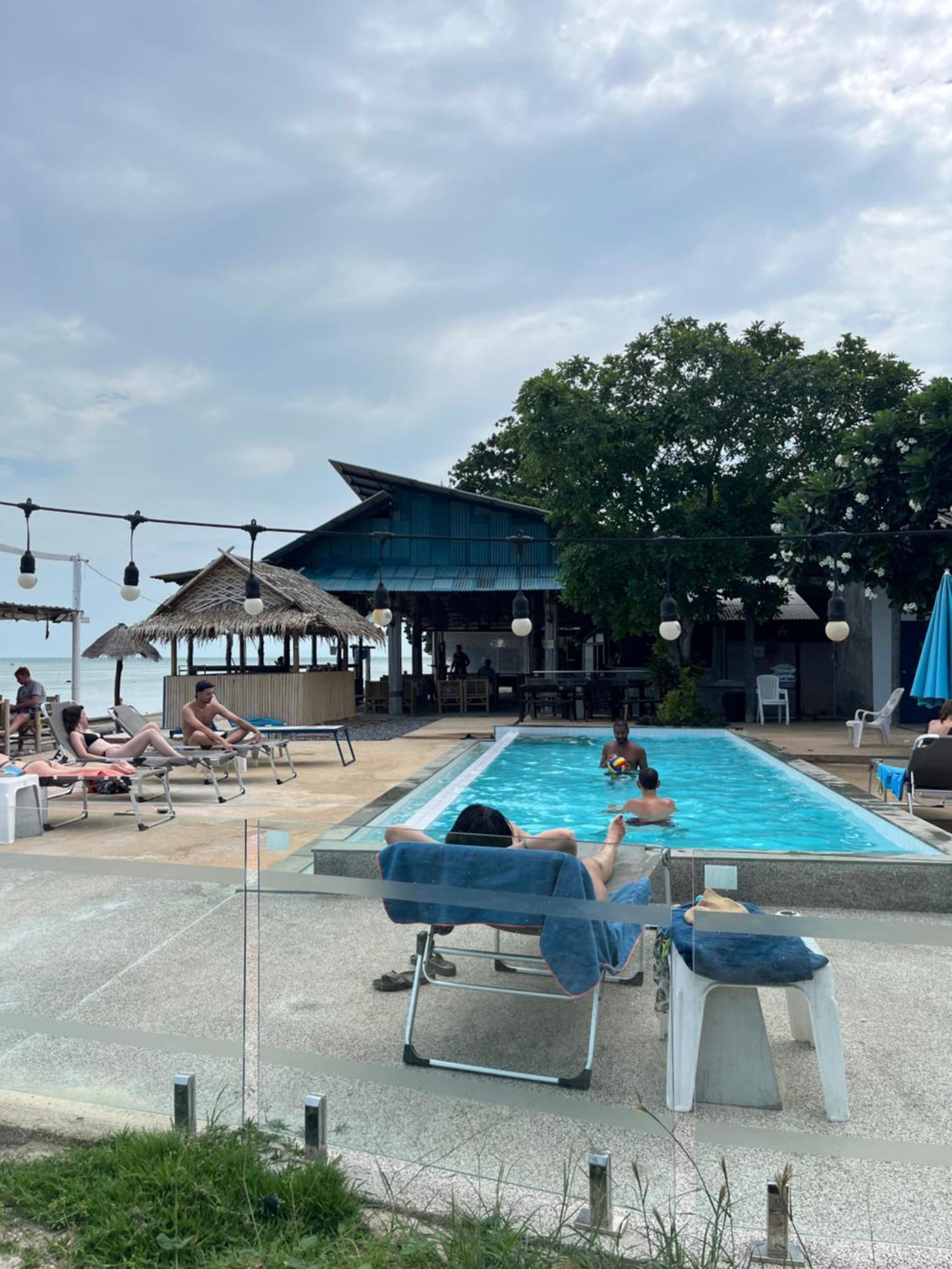 The Cosy Sunset Beach Resort & Restaurant Thongsala Exterior photo