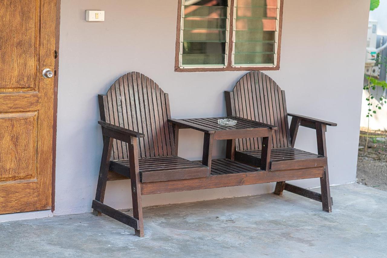 The Cosy Sunset Beach Resort & Restaurant Thongsala Exterior photo